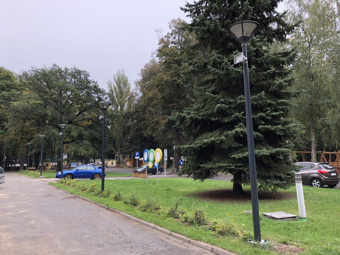 Kompozit 4 méteres AGN lámpaoszlop – talplemezes - Image 4